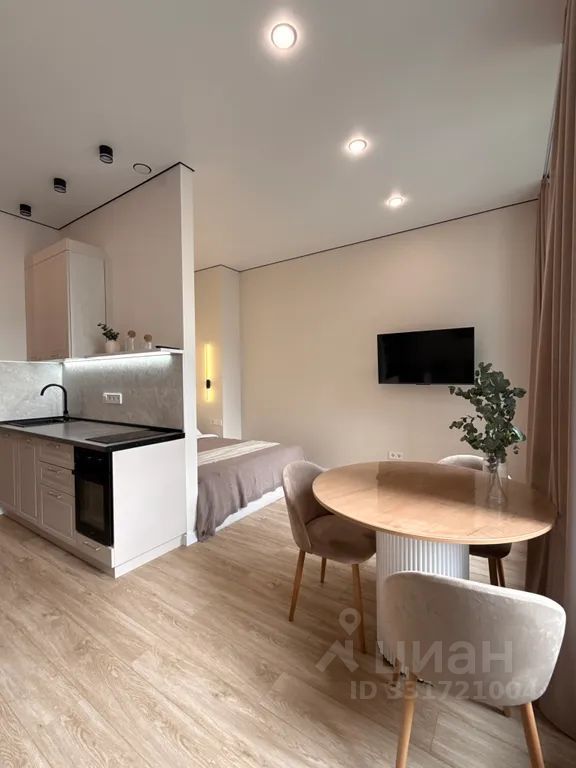 m. Aviamotornaya: Apartment, studio