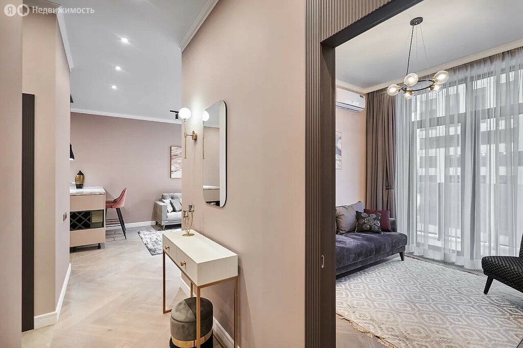 m. Minskaya: Apartment, 3-rooms