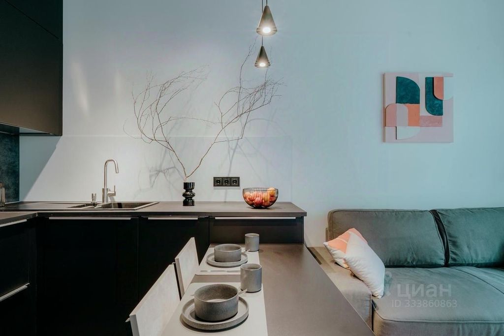 m. ZIL: Apartment, 2-rooms