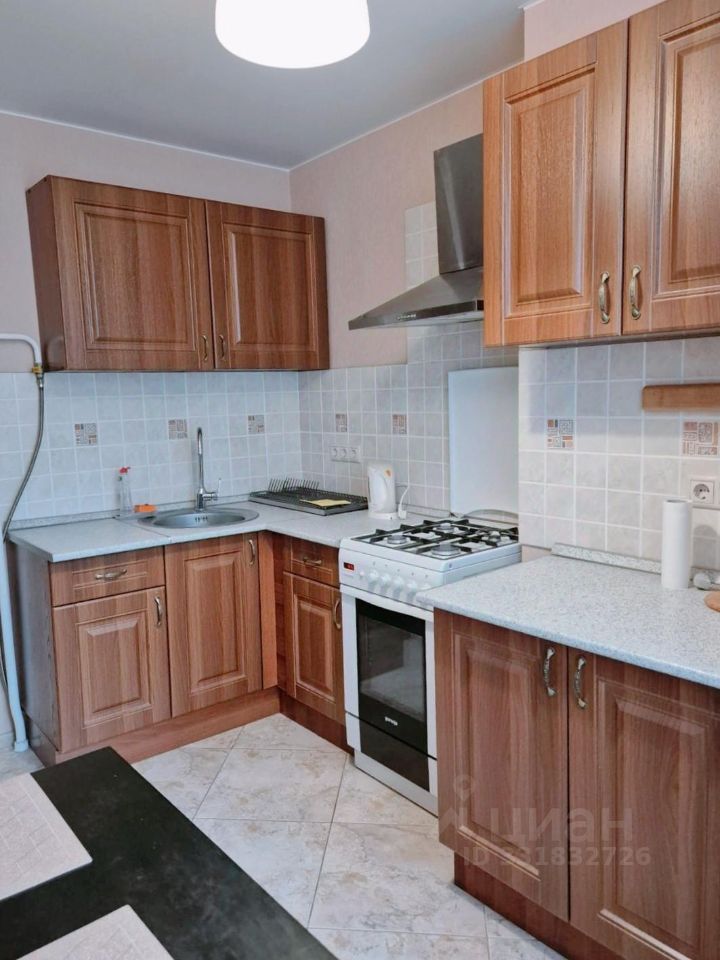 m. Shabolovskaya: Apartment, 2-rooms