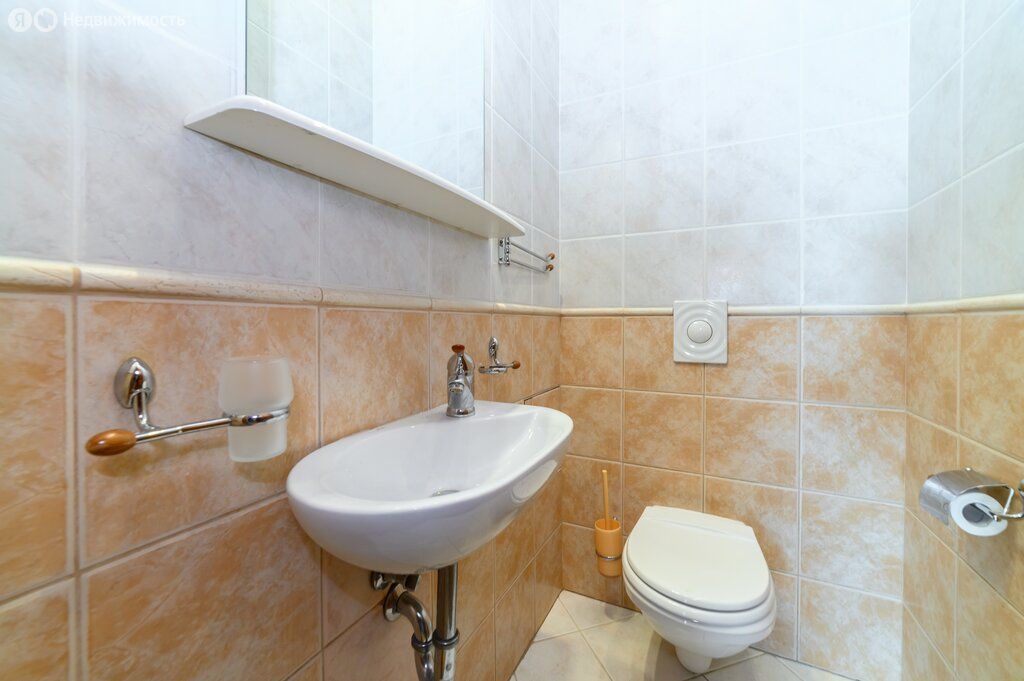 m. Polyanka: Apartment, 2-rooms
