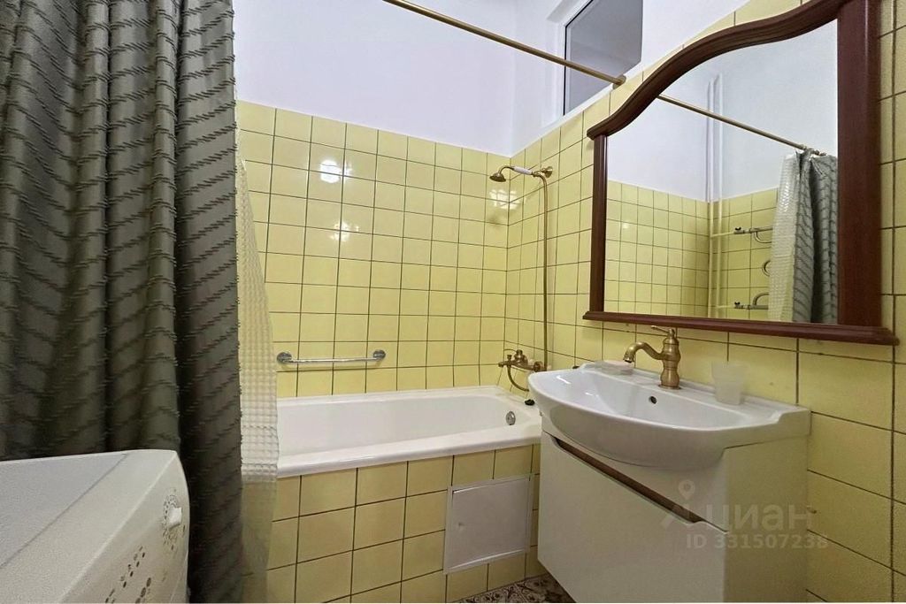 m. Kutuzovskaya: Apartment, 2-rooms