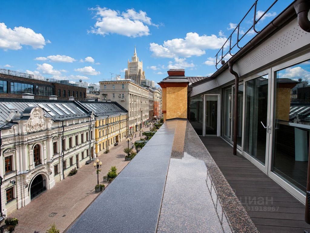 m. Smolenskaya: Apartment, 5-rooms
