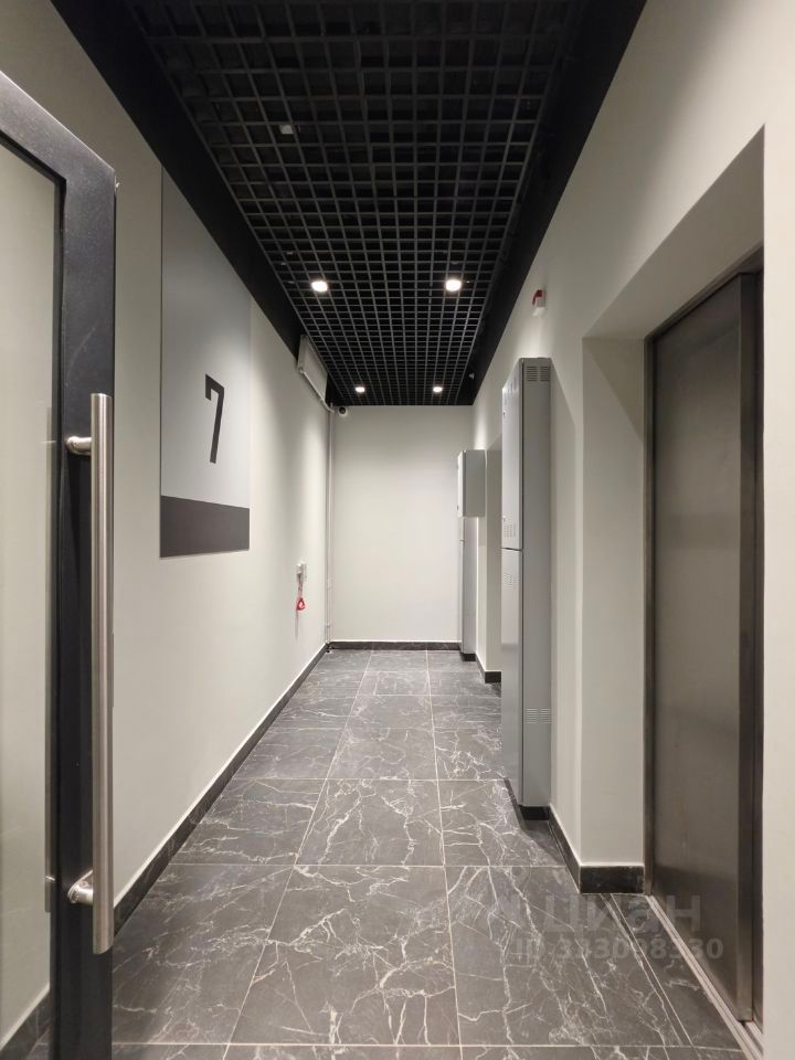 m. ZIL: Apartment, 1-rooms