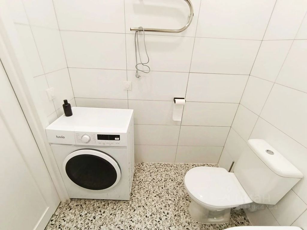 m. Vodniki: Apartment, studio