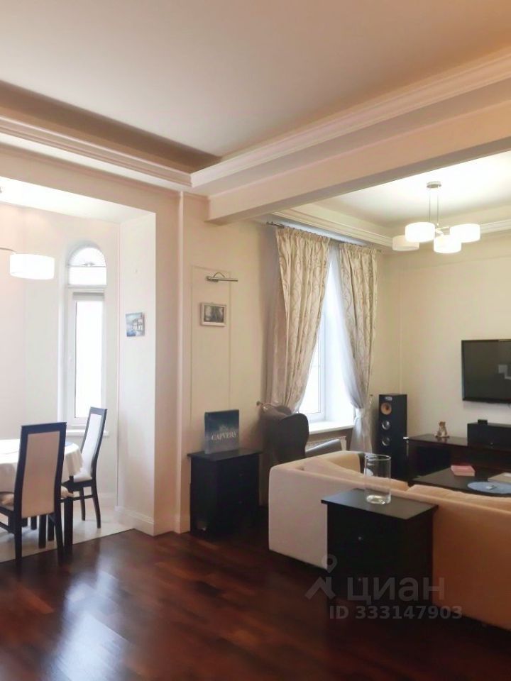 m. Smolenskaya: Apartment, 2-rooms