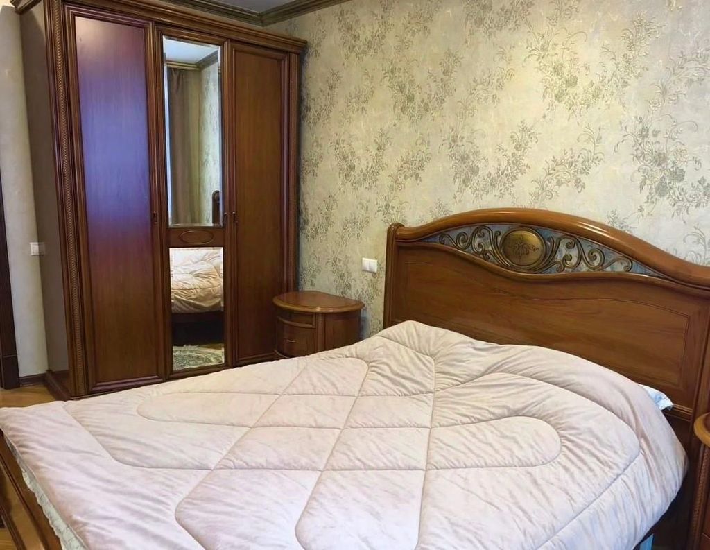 m. Nikolskoe: Apartment, 3-rooms