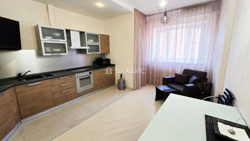 m. Ilyinskaya: Apartment, 3-rooms