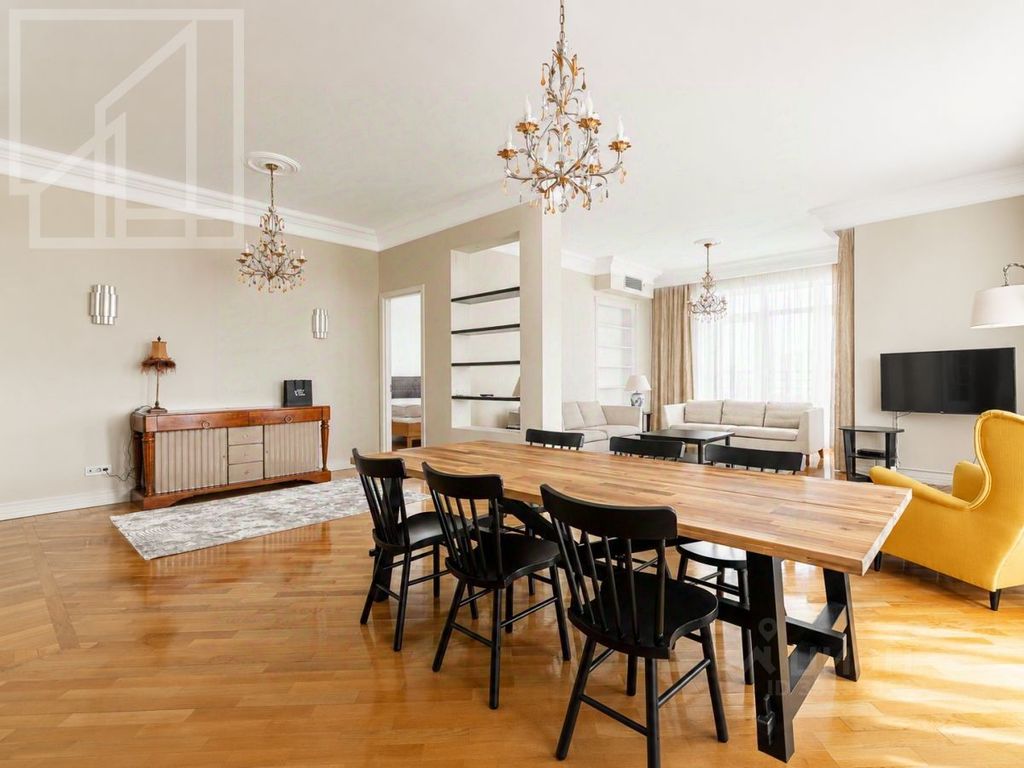 m. Arbatskaya: Apartment, 5-rooms