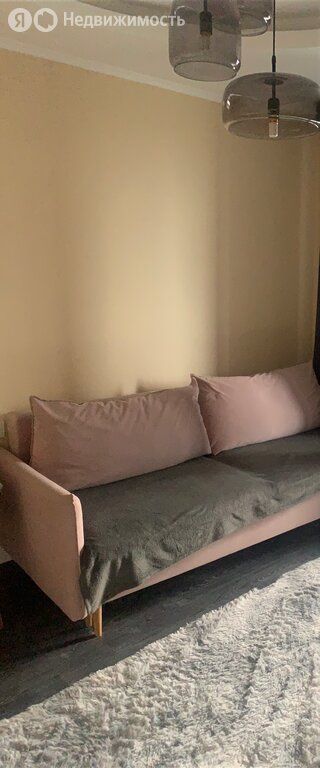 m. Lukhmanovskaya: Apartment, 2-rooms