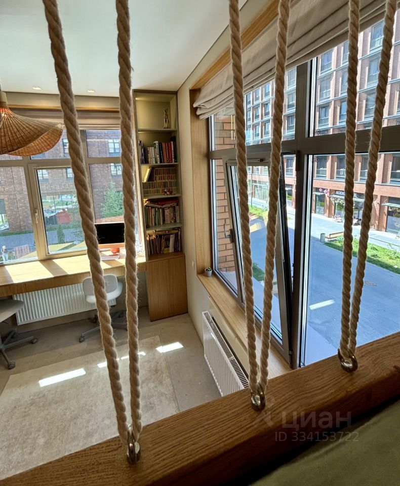 m. ZIL: Apartment, 2-rooms
