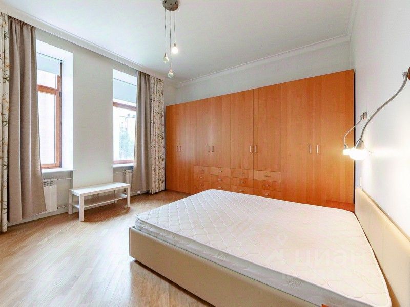 m. Mayakovskaya: Apartment, 3-rooms