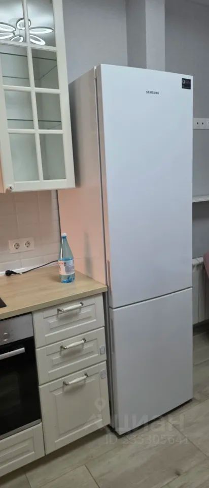 m. Lukhmanovskaya: Apartment, 1-rooms