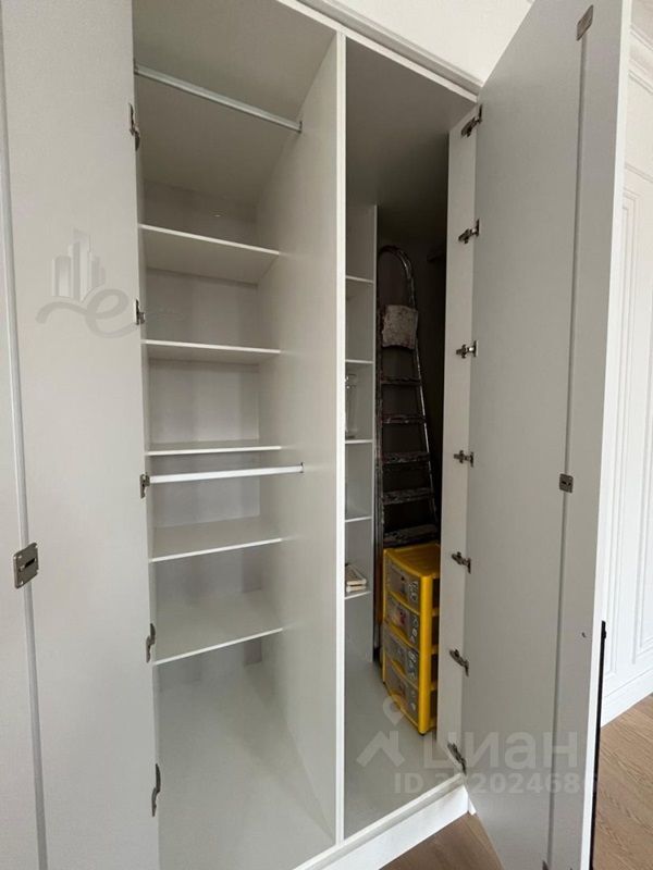 m. Trubnaya: Apartment, 4-rooms