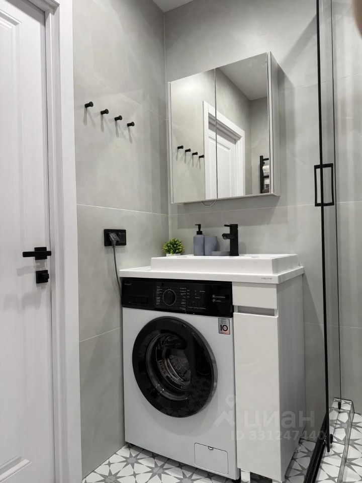m. Park Pobedy: Apartment, studio