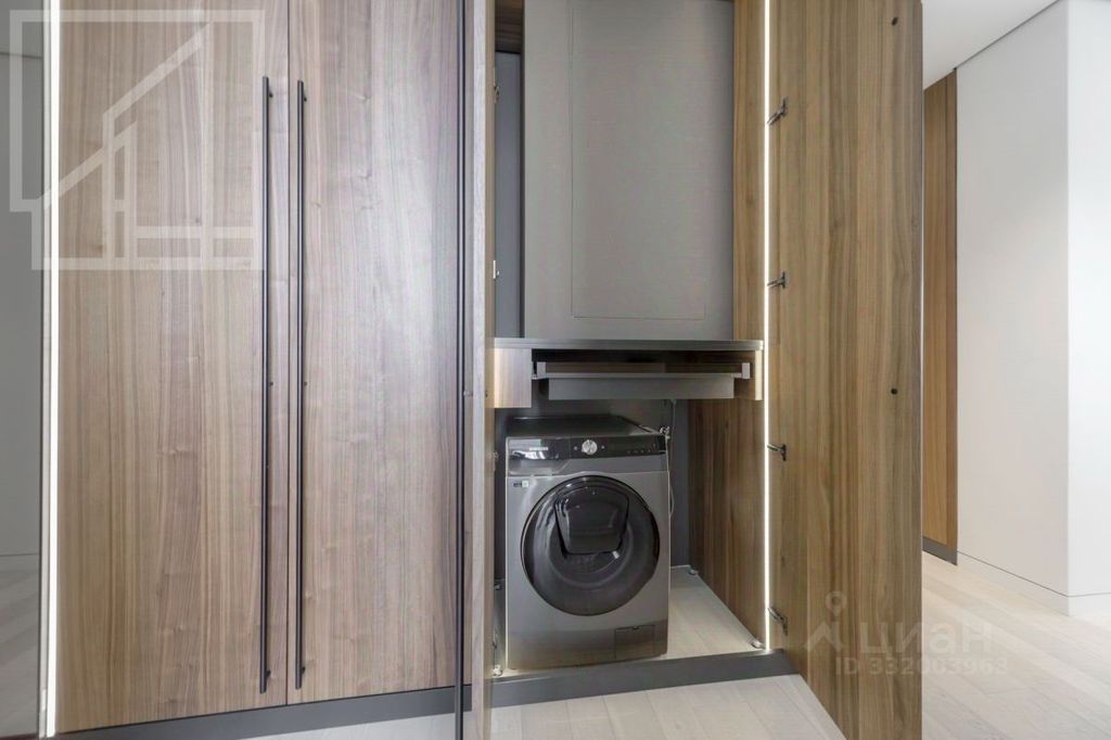 m. Delovoy tsentr (Vystavochnaya): Apartment, 5-rooms