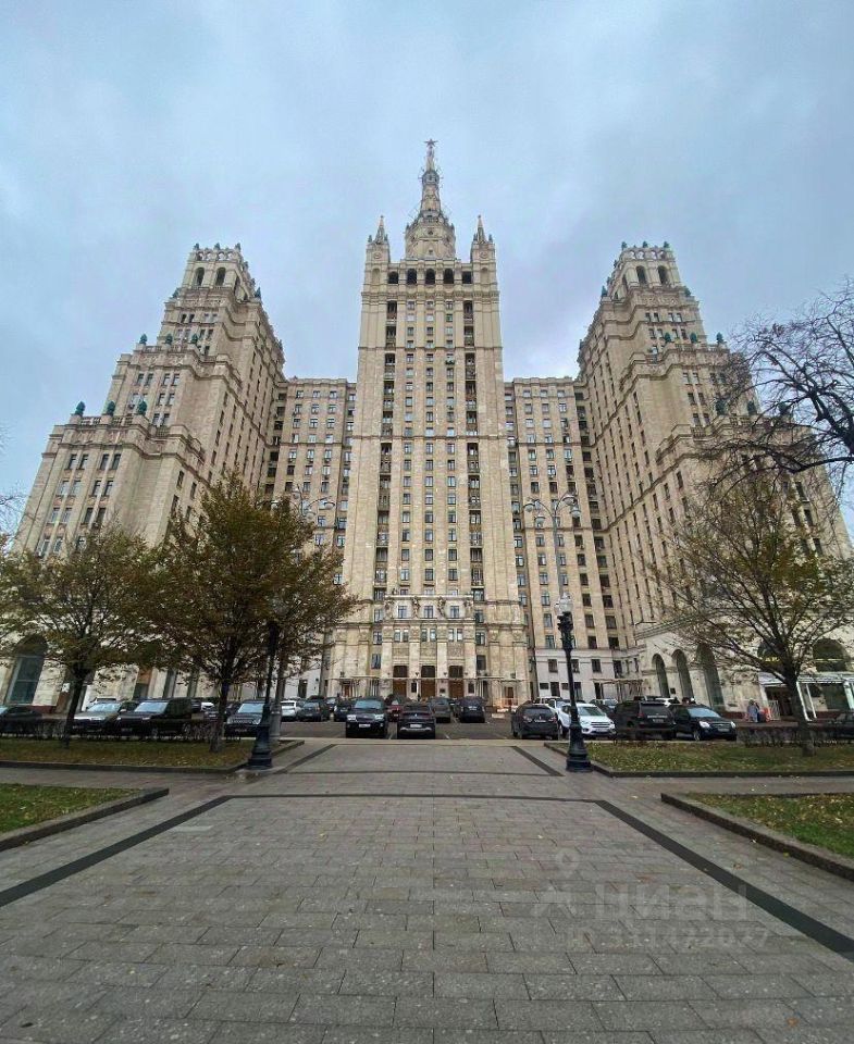 m. Barrikadnaya: Apartment, 2-rooms