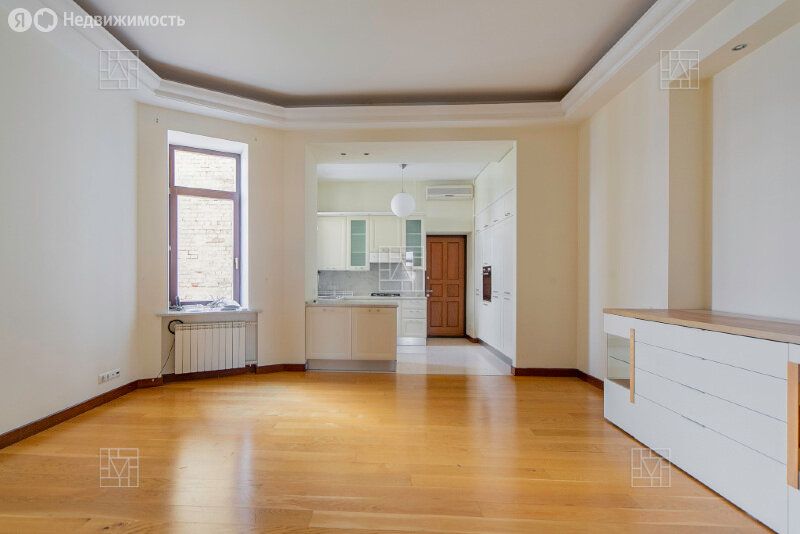 m. Chistye prudy: Apartment, 4-rooms