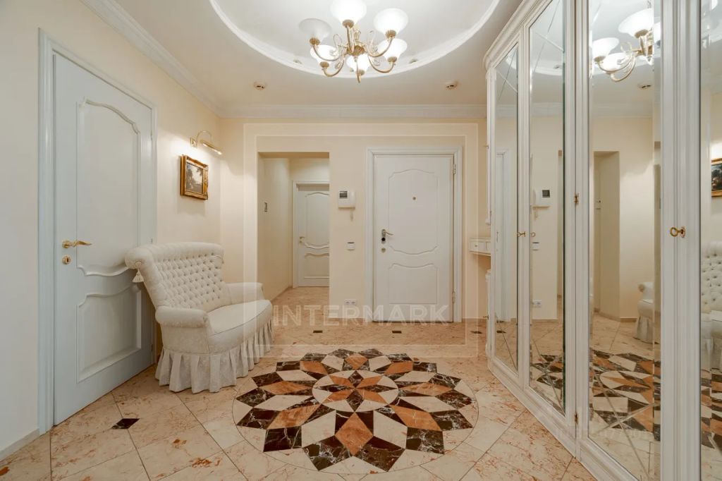 m. Frunzenskaya: Apartment, 5-rooms