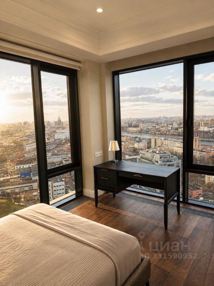 m. Studencheskaya: Apartment, 3-rooms