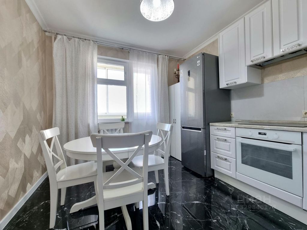 m. Molzhaninovo: Apartment, 3-rooms