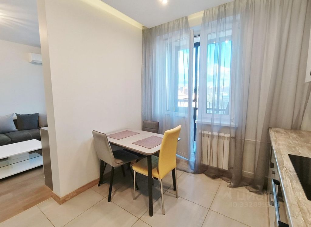 m. Ulitsa 1905 goda: Apartment, 2-rooms