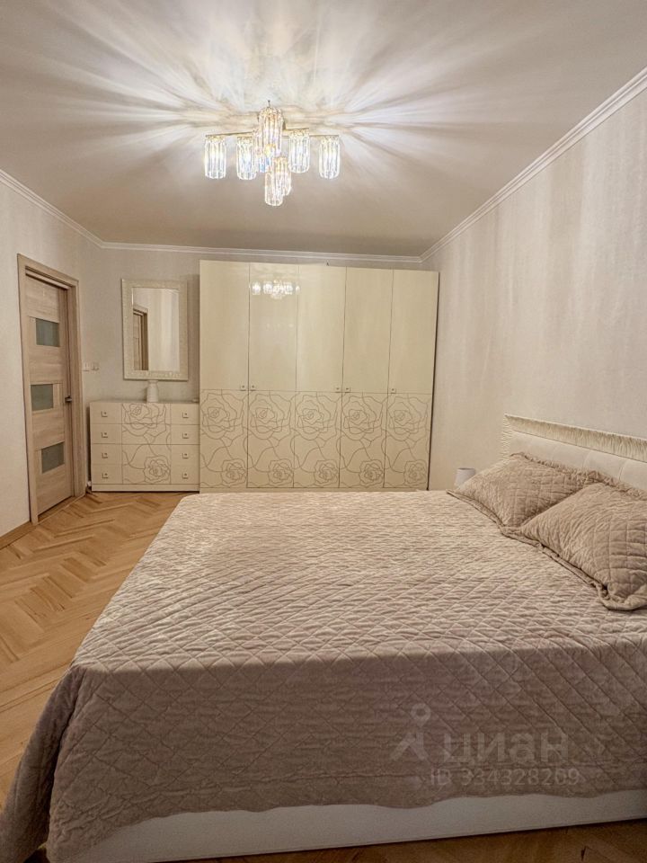 m. Ulitsa 1905 goda: Apartment, 2-rooms