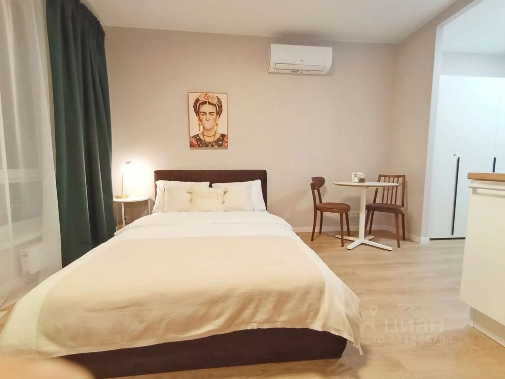 m. Vodniki: Apartment, studio