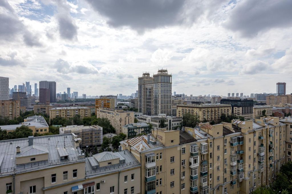 m. Belorusskaya: Apartment, 3-rooms