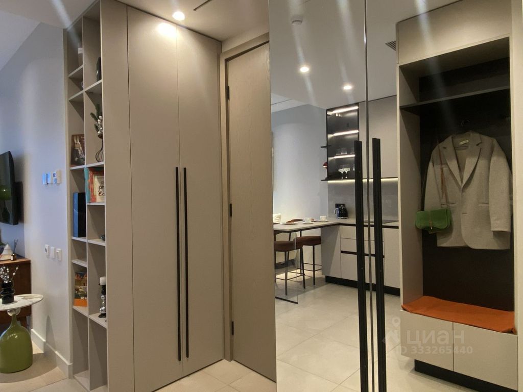 m. Dmitrovskaya: Apartment, studio