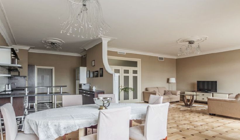 m. Mayakovskaya: Apartment, 4-rooms