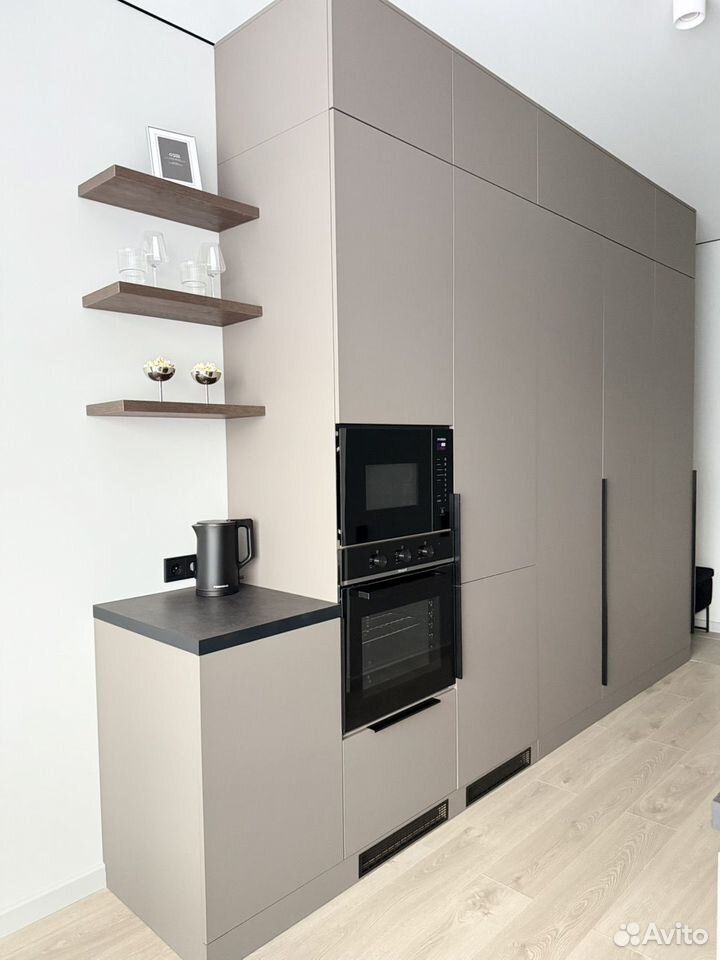 m. Zorge: Apartment, studio