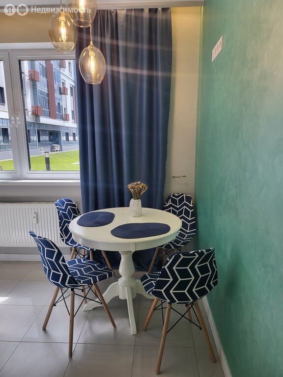 m. ZIL: Apartment, 1-rooms