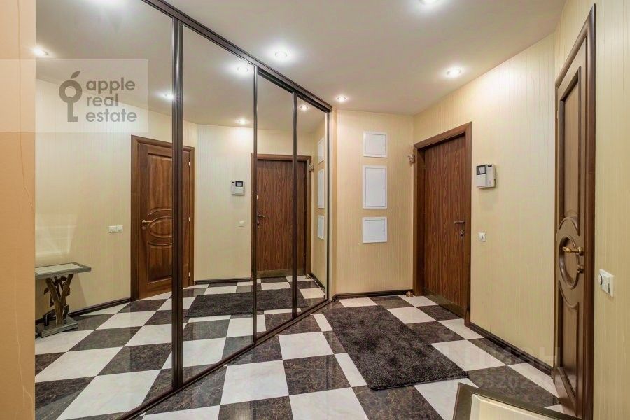 m. Mayakovskaya: Apartment, 3-rooms