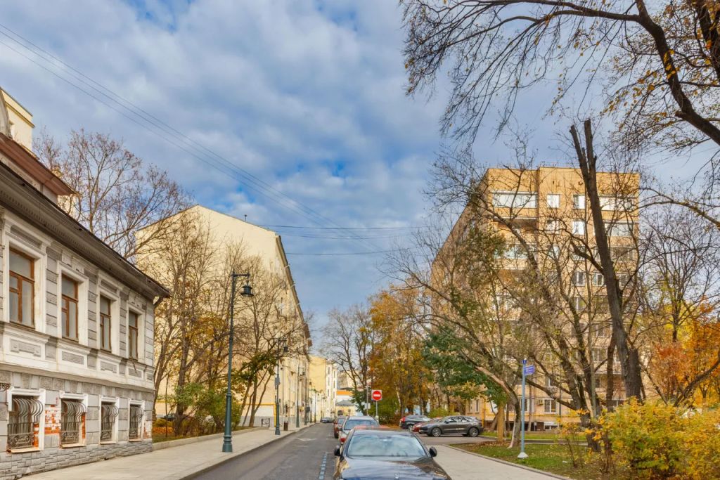 m. Barrikadnaya: Apartment, studio