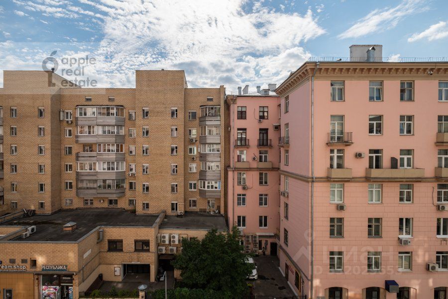 m. Mayakovskaya: Apartment, 3-rooms