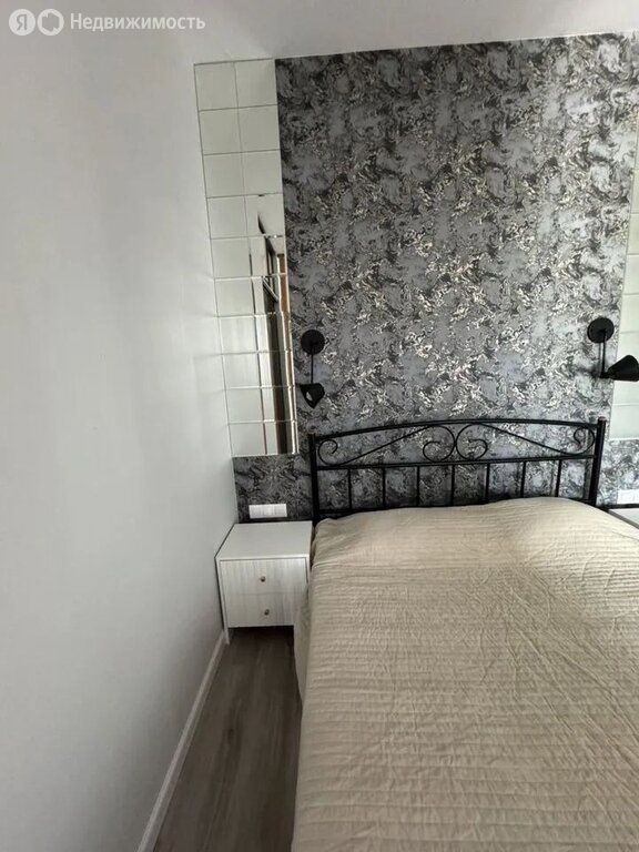 m. Oktyabrskoe pole: Apartment, 1-rooms
