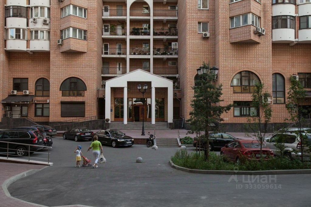 m. Barrikadnaya: Apartment, 2-rooms