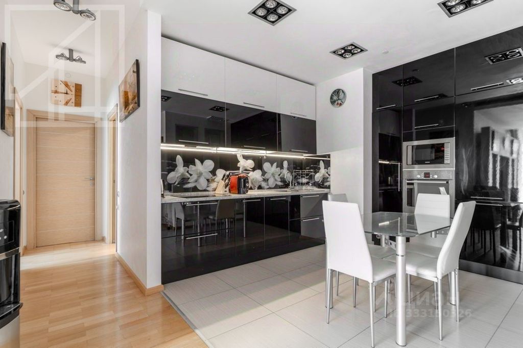 m. Minskaya: Apartment, 3-rooms