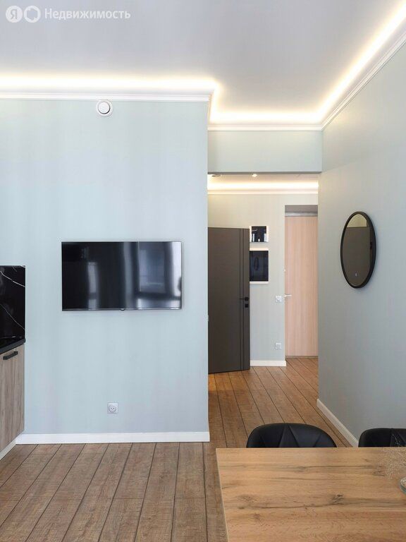 m. Narodnoe Opolchenie: Apartment, 2-rooms
