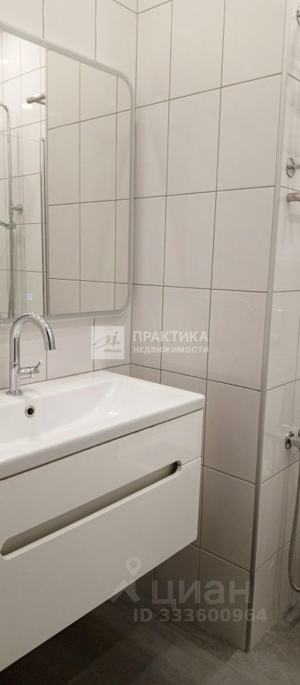 m. ZIL: Apartment, 1-rooms