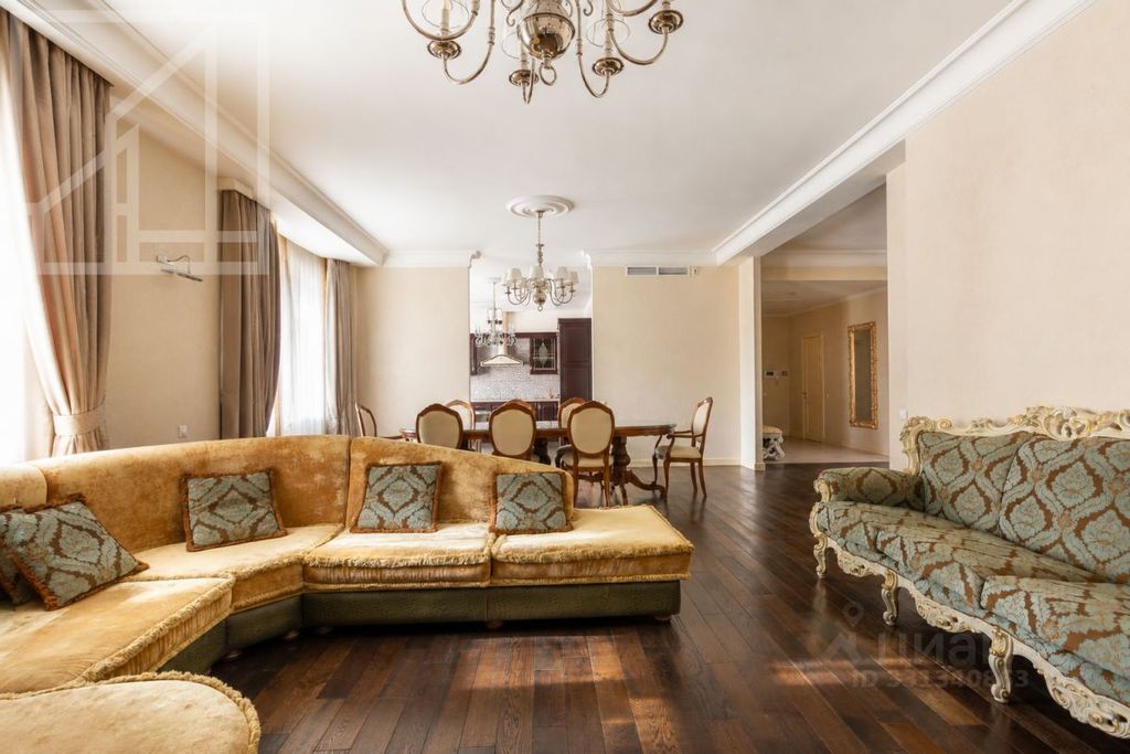m. Mayakovskaya: Apartment, 3-rooms