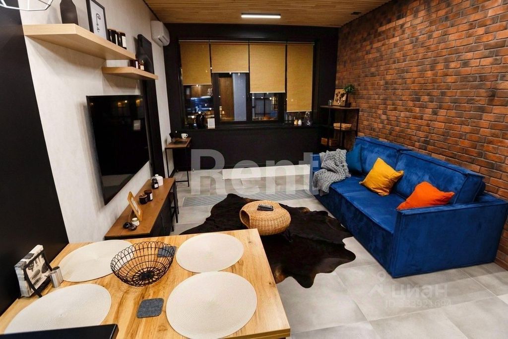 m. ZIL: Apartment, 2-rooms