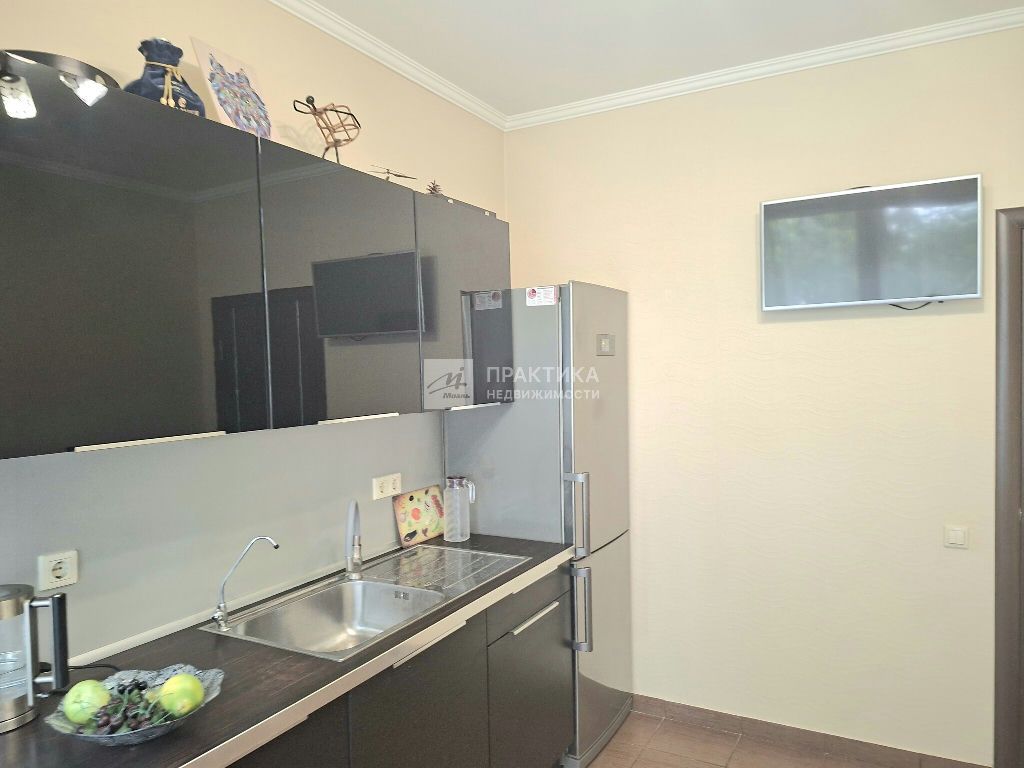 m. Ploschad Gagarina: Apartment, 2-rooms
