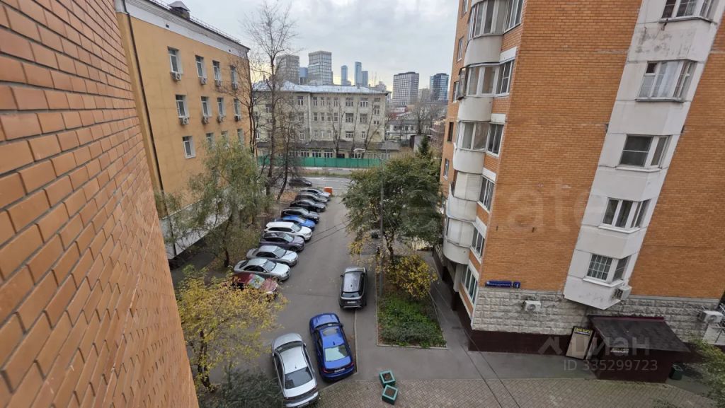 m. Ulitsa 1905 goda: Apartment, 2-rooms
