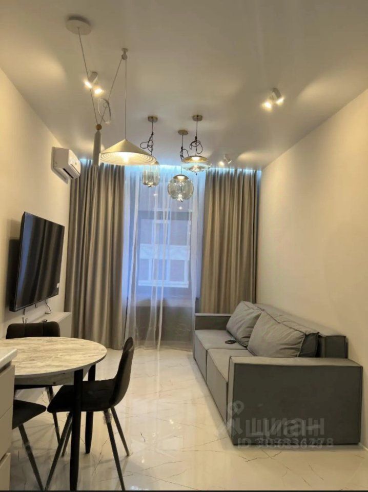 m. ZIL: Apartment, 2-rooms