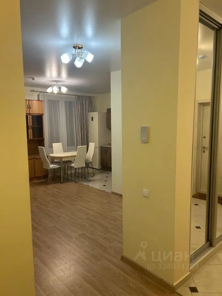 m. Pyatnitskoe shosse: Apartment, 2-rooms