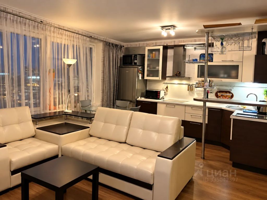 m. Ploschad trekh vokzalov: Apartment, 1-rooms