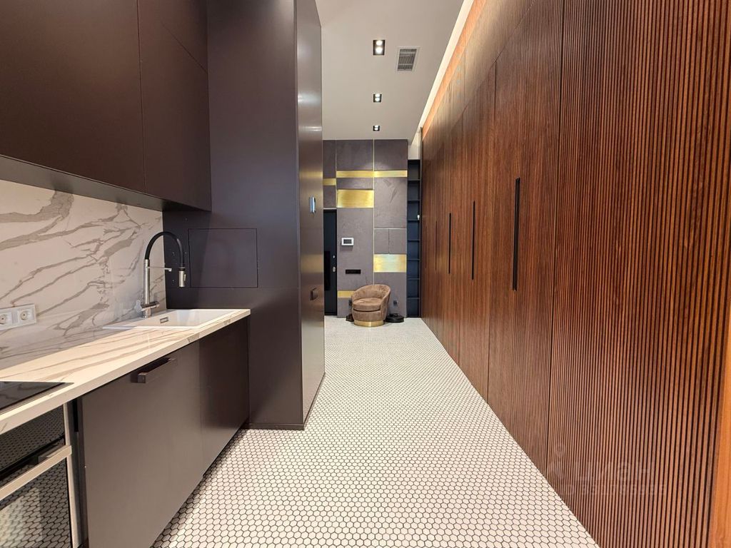 m. Aeroport: Apartment, 3-rooms