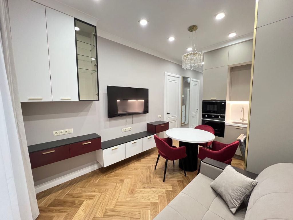 m. Delovoy tsentr (Vystavochnaya): Apartment, 2-rooms